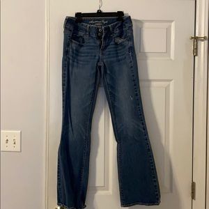 Women’s American Eagle Artist jeans size 4